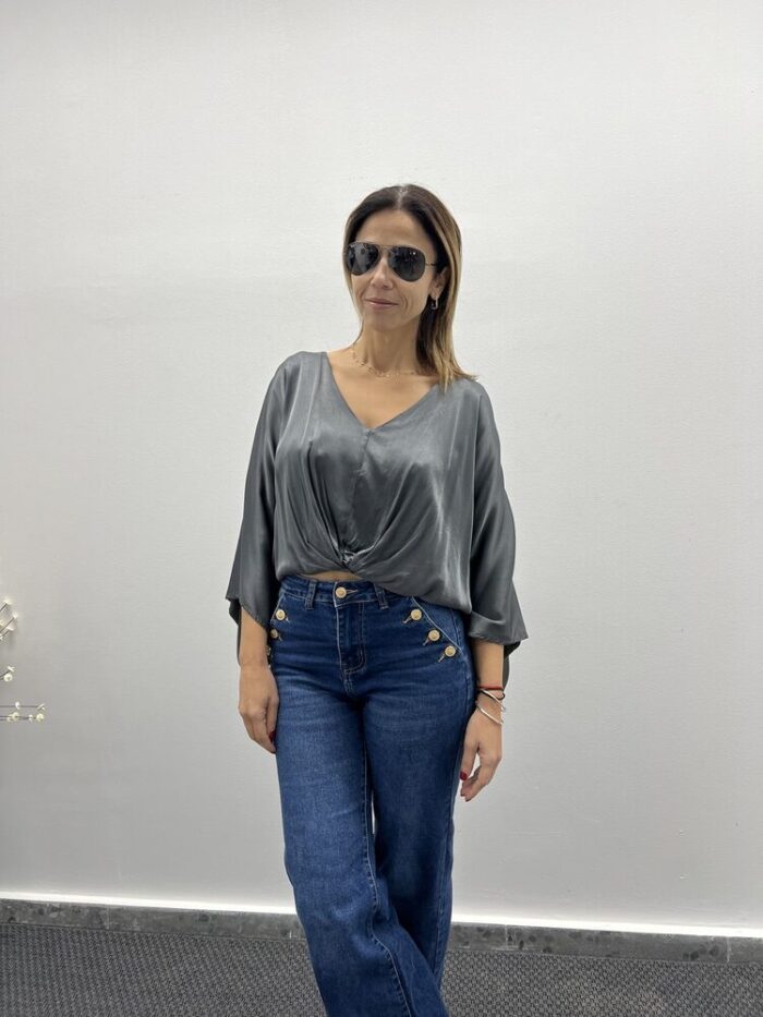 Blusa Titan