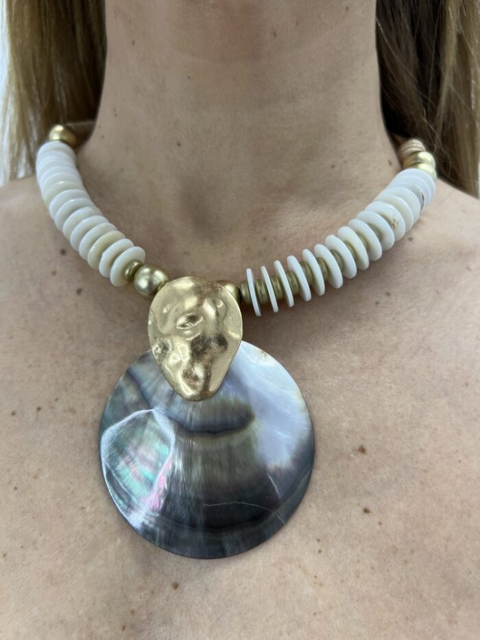 Collar Nacar