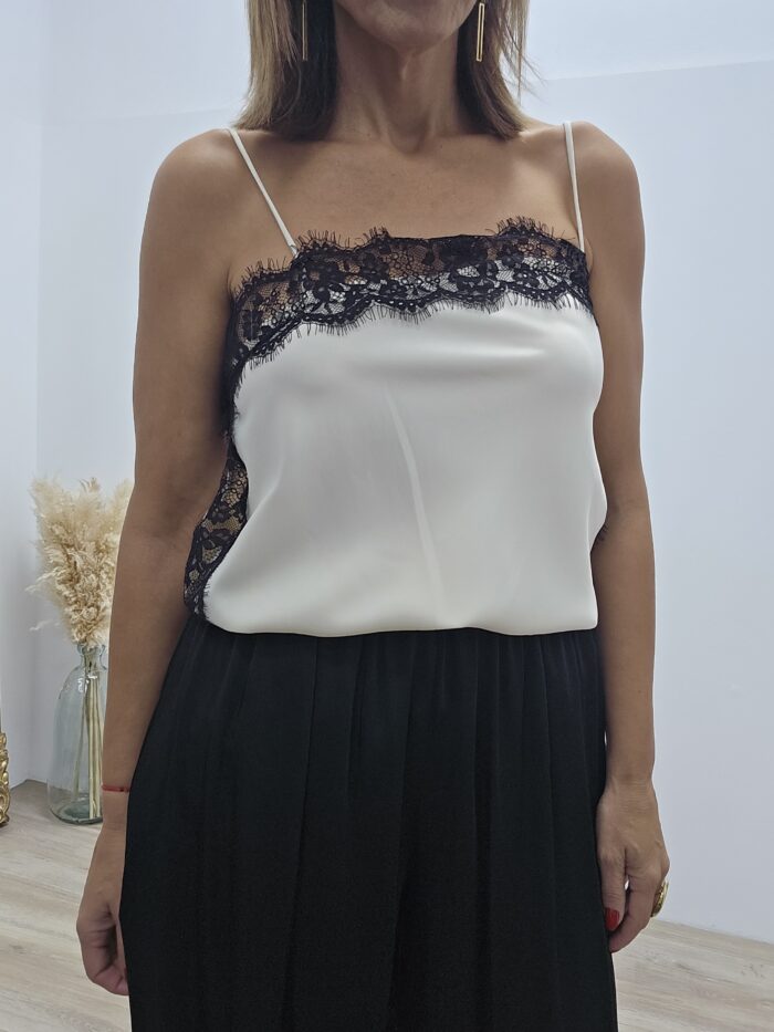 Top Ari